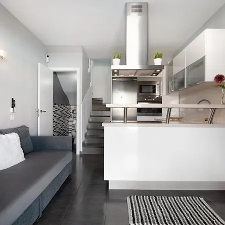 Place Oasis Luxury Pool Appartamento *